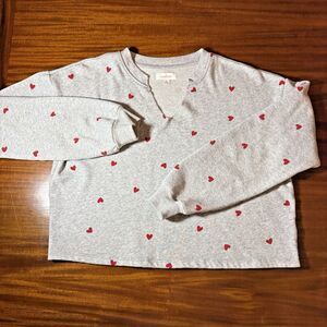 Colsie Women's XS Gray‎ Sweatshirt – Red Hearts – Cropped – Valentines